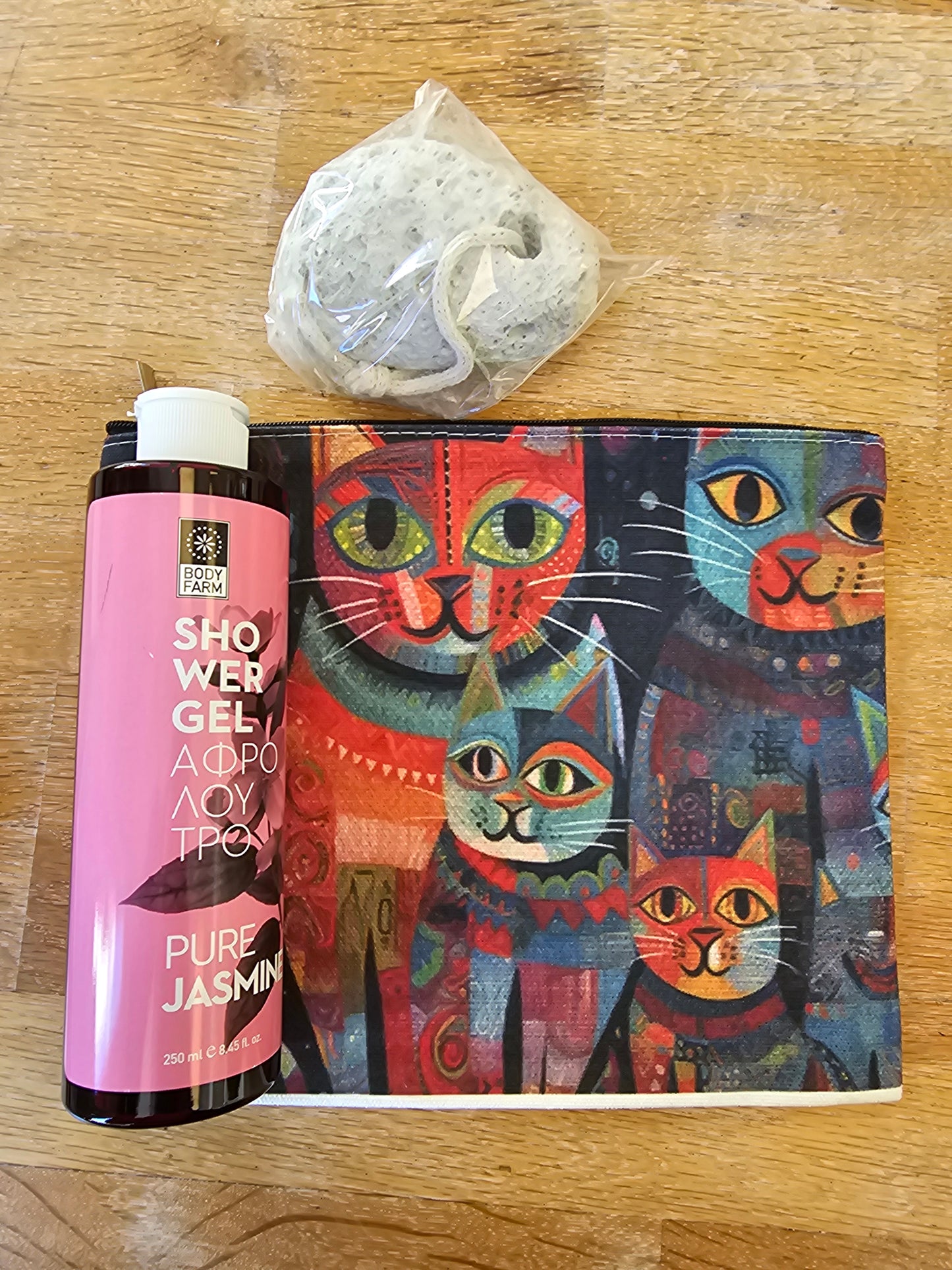 Σετάκι αφρόλουτρο,νεσεσέρ και ελαφρόπετρα