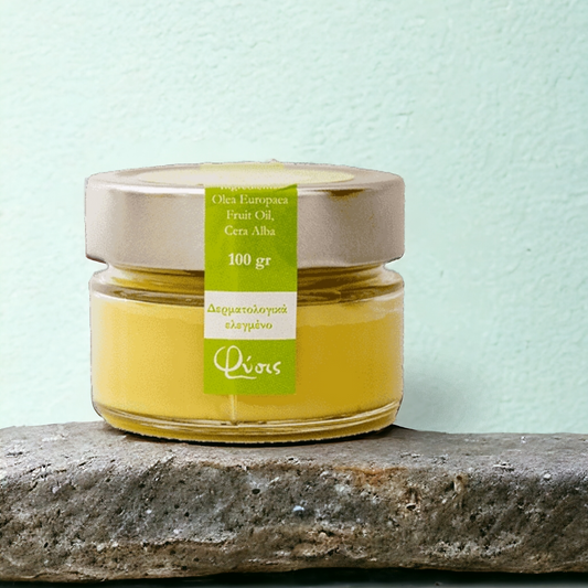 Beeswax cream 100% natural made by beeswax and olive oil it is perfect for sensitive or dry skins great moisturiser for everyday use on clean skin or afterbath cream u can use it on children babies body or sensitive area