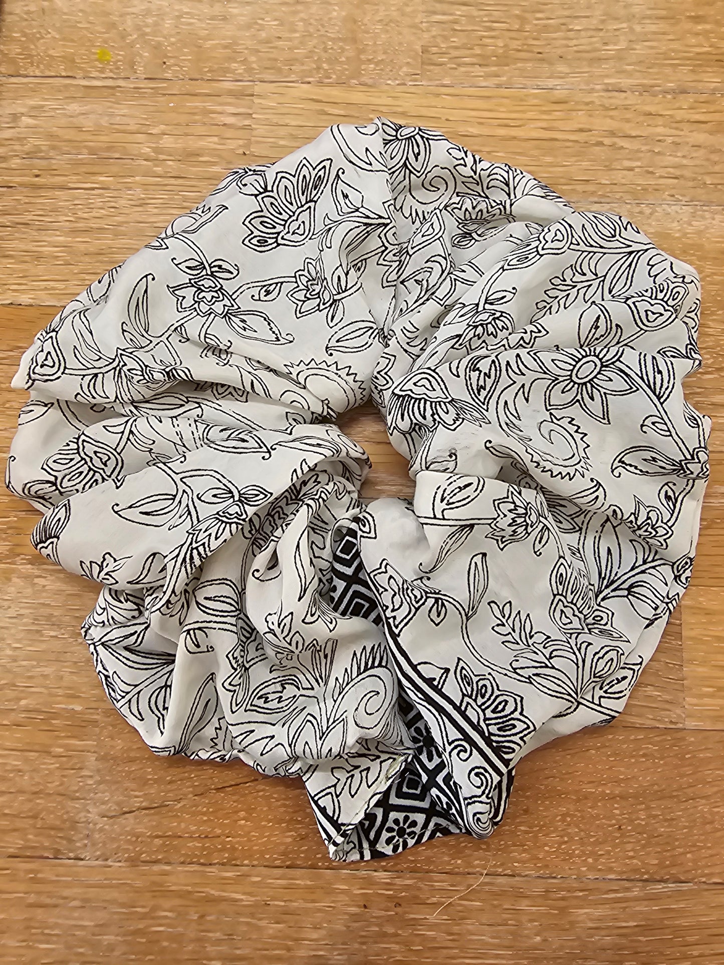 Scrunchies - Λαστιχάκια