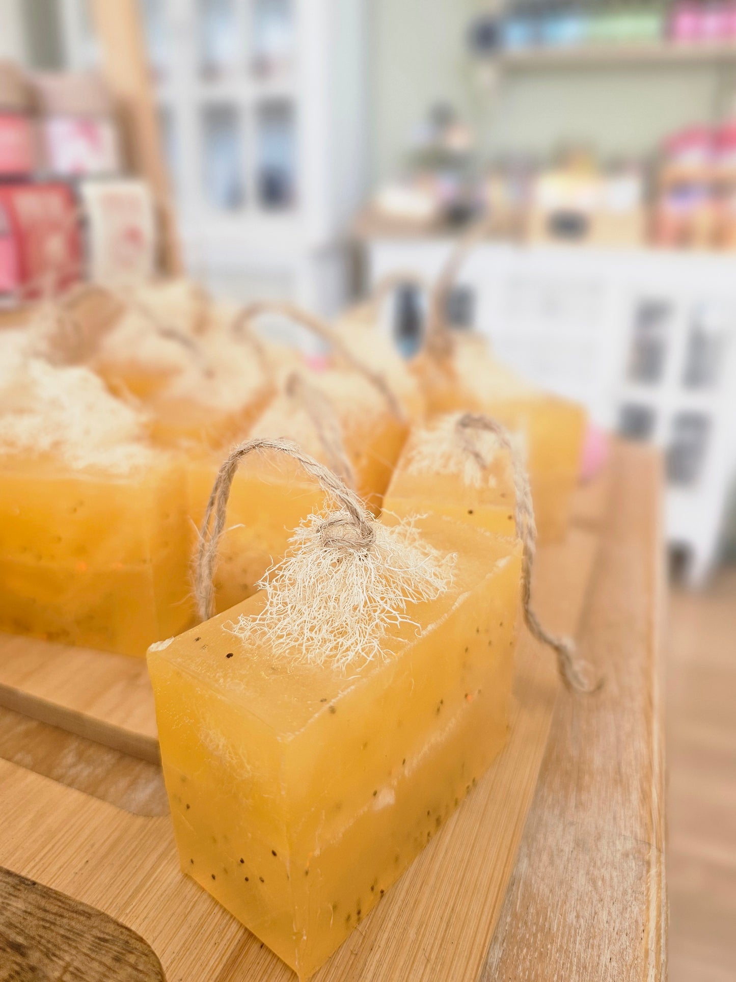 Σαπούνι με λούφα και μάνγκο!