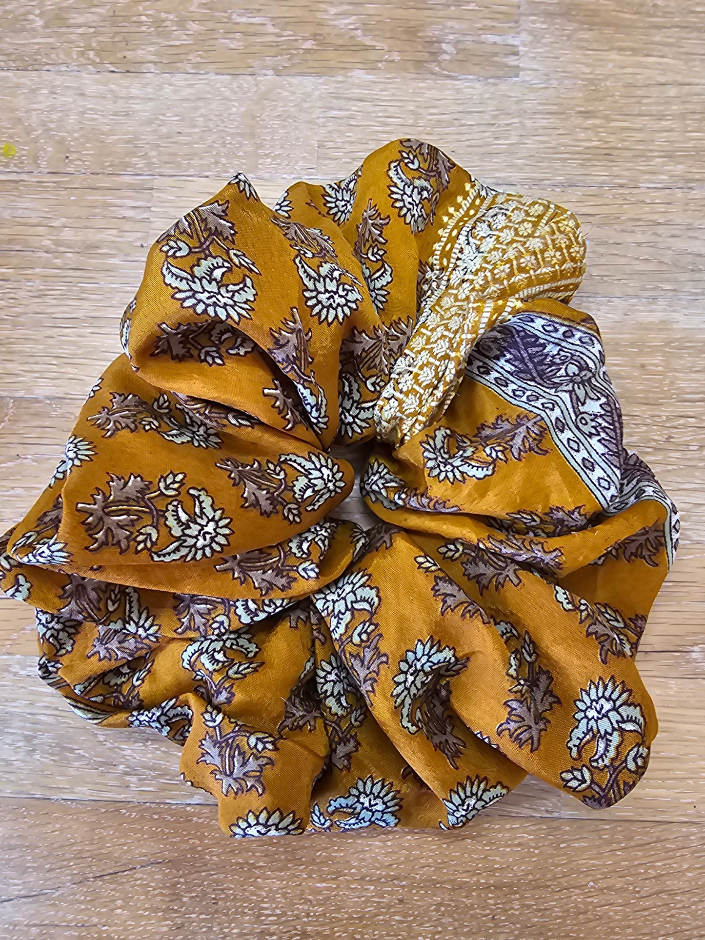 Scrunchies - Λαστιχάκια