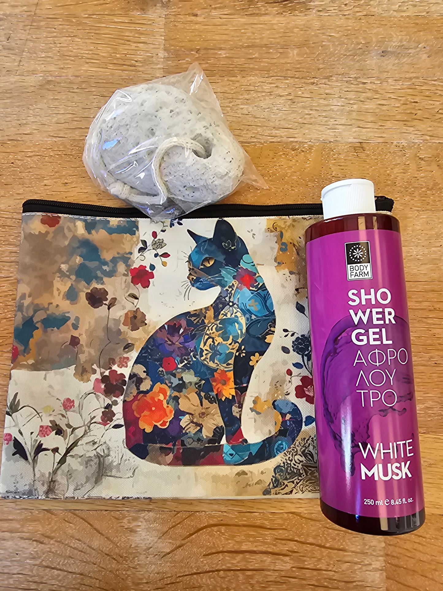 Σετάκι αφρόλουτρο,νεσεσέρ και ελαφρόπετρα